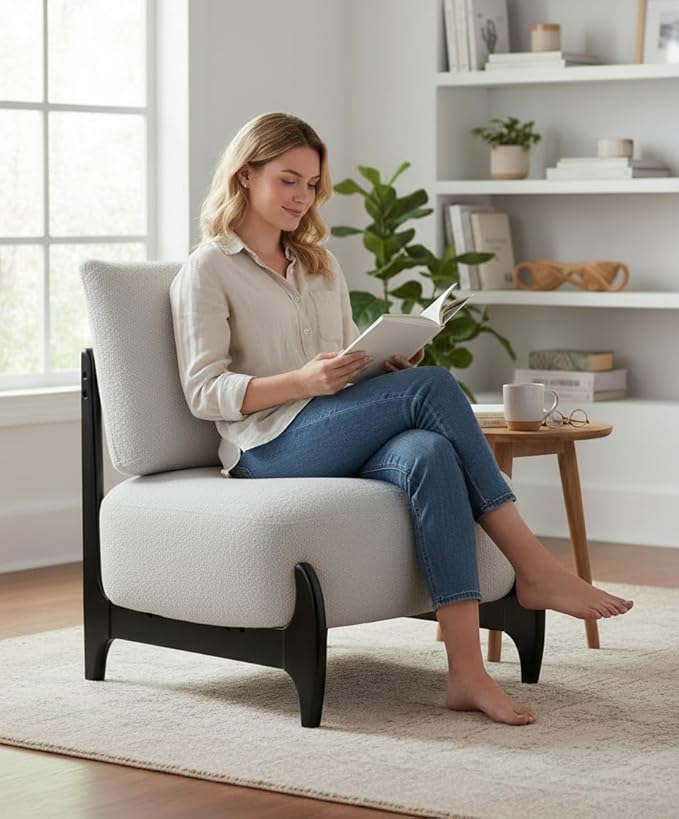 Modern Living Room Accent Chair Teddy Fleece Solid Rubberwood Frame Contemporary Lounge Seating for Reading Corner (White)
