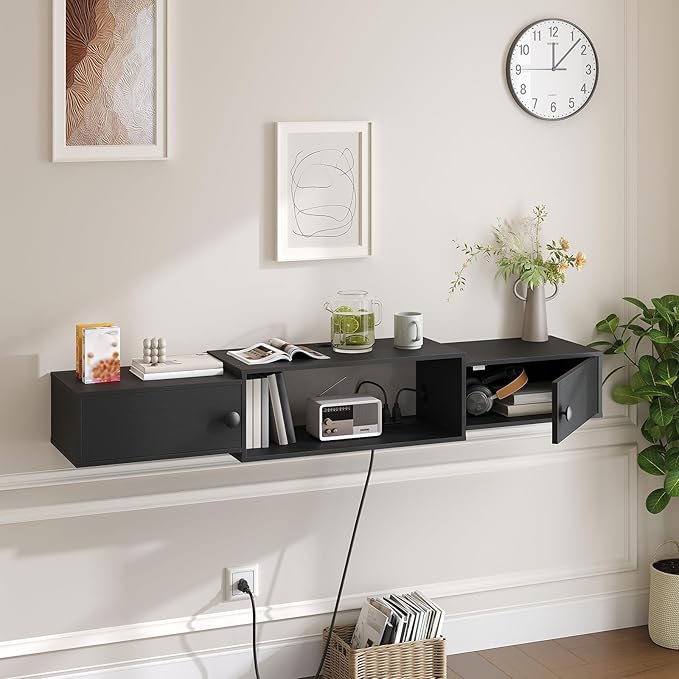 HOOBRO 55 Floating TV Stand with Power Outlets Modern Wall Mounted Media Console Shelf with Doors Entertainment Center for Under TV Storage for Living Room Bedroom Black BK11UDS01