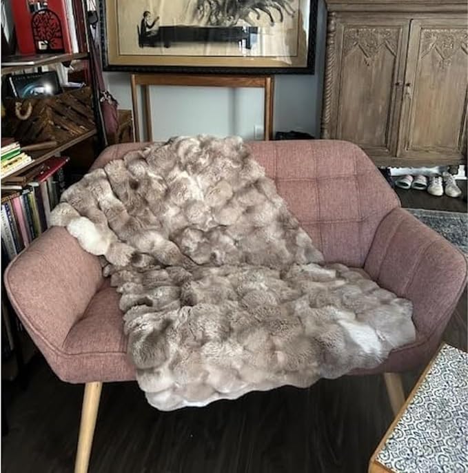48”Small Loveseat Sofa Modern Linen Upholstered Mini Couch 2-Seater Fluffy Love Seat with Quilting Backs and Wood Legs for Small Space Living Room Bedroom Pink