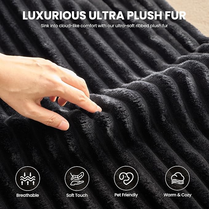 Chaise Lounge Chair Indoor Oversized Sleeping Couch 67L *53W Assembly Free Modern Minimalist Sofa With Comfy Curved Armrest Extra Deep Large Single Sofa for Living Room(Black Plush Fabric)