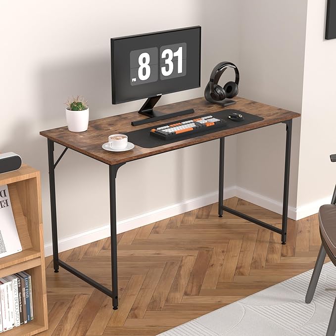 47 Inch Computer Desk with Wood Board and Metal Frame Modern Simple Style Work Desk with Adjustable Feet Study Gaming Desk Table for Home Office Bedroom Small Spaces