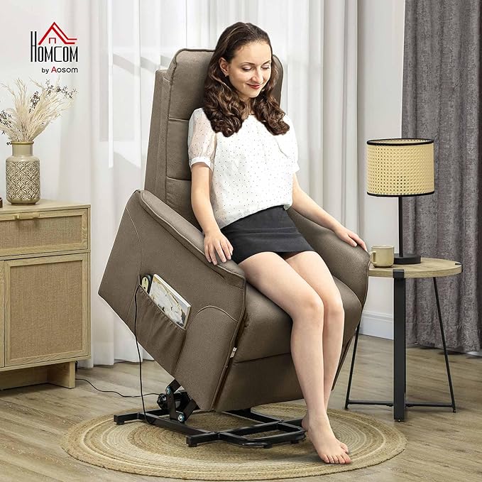 HOMCOM Power Lift Recliner Chair for Elderly Fabric Lift Chair Sofa with Remote Control Side Pockets Pocket Spring Tufted Back Quick Assembly Brown