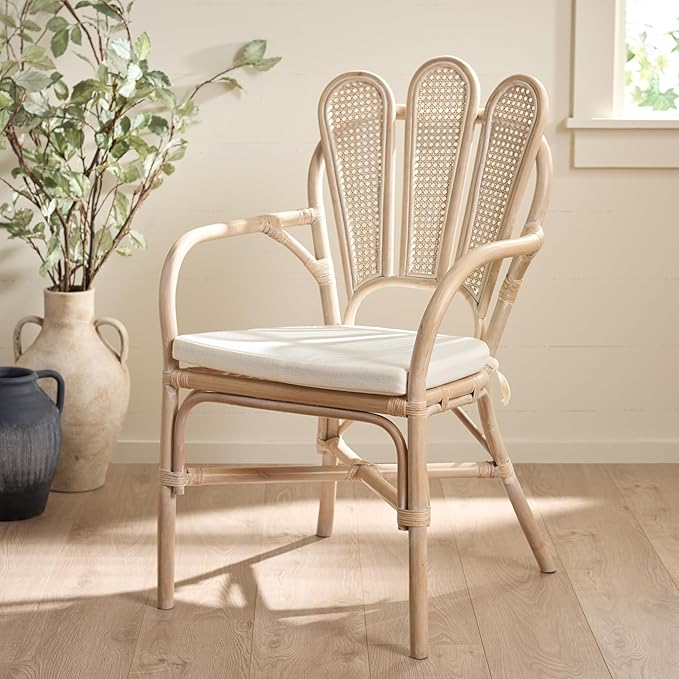 SAFAVIEH Home Collection – Maki White Washed Rattan Arm Chair with Ivory Seat Cushion Curved Scalloped Back Design Fully Assembled (ACH4904A)