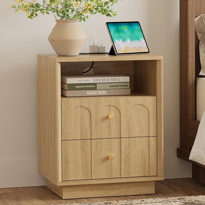 Nightstand with Charging Station Mid Century Modern Nightstand with Arched Design Boho End Table with Wood Grain Texture Bedside Table for Bedroom Living Room Sofa Office Oak