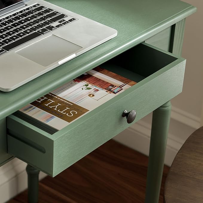 SAFAVIEH Home Collection – Arina Dusty Green Writing Desk 1-Drawer Traditional Desk Classic Home Office Design (DSK5710G)