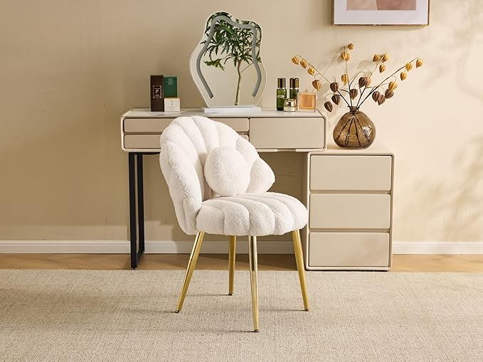 VINGLI Shell-Shaped Teddy Fleece Accent Vanity Chair with BackComfy Khaki and Gold Desk Chair No WheelsCute Small Pearl Deco PillowGift for Girls/Womenfor MakeupOfficeDiningNailSewingBedroom