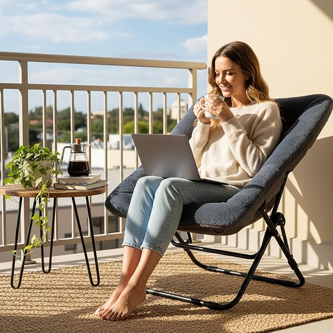 Comfy Folded Chair Soft Faux Fur Oversized Folding Chair Flexible Lazy Chair for Kids Girls Teens Adults Metal Frame Moon Chair for Dorm Rooms Bedroom Living Room
