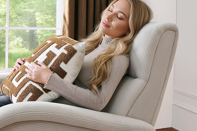 Modern Accent Chair Reading Chair with Corduroy Fabric Upholstered and Hight Backrest Single Sofa Chairs for Living Room Apartment Bedroom and Small Spaces. (Beige)