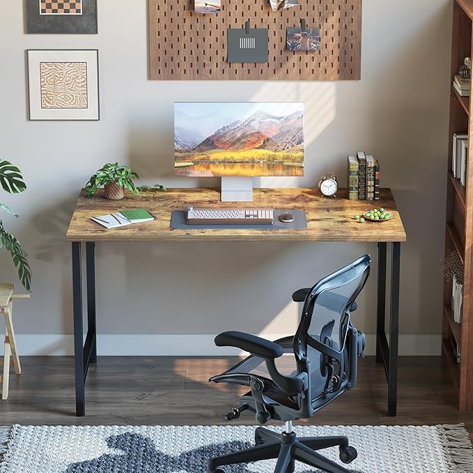 Grandder 32 inch Computer Desk Small Home Office Desk Study Writing Kid Table for Small Spaces Simple PC Work Desk Adjustable Feet Rustic Brown