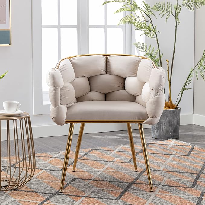 Luxury Modern Accent ChairVelvet Leisure Chair Single Sofa Upholstered Side Chair Living Room Chairs with Backrest and Gold Metal Legs for Kitchen Vanity Living Room (Beige)