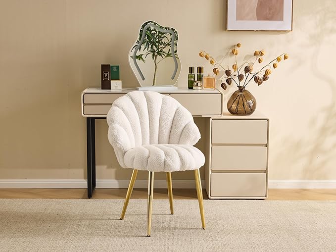 VINGLI Shell-Shaped Teddy Fleece Accent Vanity Chair with BackComfy Khaki and Gold Desk Chair No WheelsCute Small Pearl Deco PillowGift for Girls/Womenfor MakeupOfficeDiningNailSewingBedroom