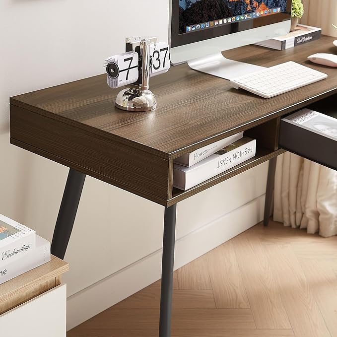 Mid-Century Modern Desk with USB Ports &amp Power Outlet – Ergonomic Home Office Workstation Study Writing Desk with Storage Drawers Multifunctional Computer Desk (Walnut)