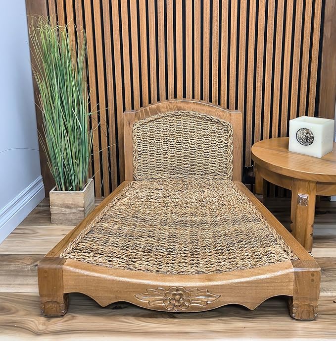 Handcrafted Wooden Meditation Chair with Woven Seagrass Seat 30 x 28 x 18 inches (Beige)