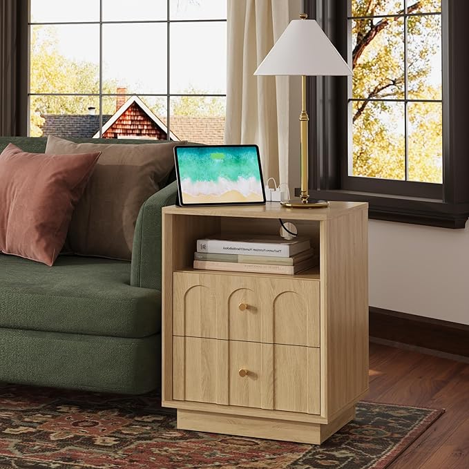 Nightstand with Charging Station Mid Century Modern Nightstand with Arched Design Boho End Table with Wood Grain Texture Bedside Table for Bedroom Living Room Sofa Office Oak