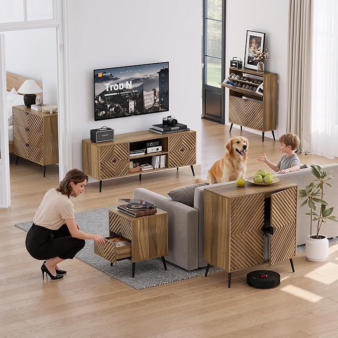 Smuxee Walnut TV Stand with Fluted Diamond Doors 55.12 Mid Century Modern TV Media Console for TVs up to 65 TV Cabinet with Adjustable Shelf &amp 2 Cabinets for Living Room